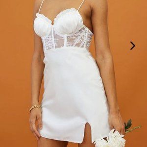 Trophy Lace Bodice Sweetheart Neckline Mini Dress Ivory